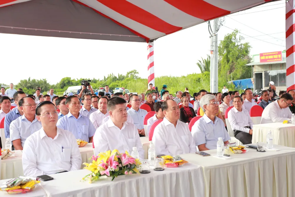 Cầu cây khô 4.jpg