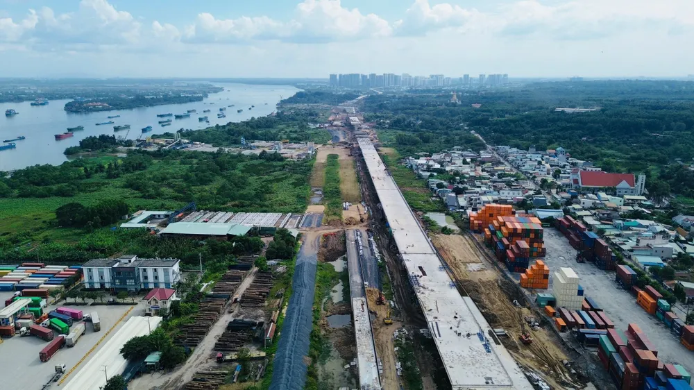 Hiện nay, TPHCM, Đồng Nai và Tây Ninh đang gấp rút hoàn thiện Dự án đường Vành đai 3. Ảnh: QUỐC HÙNG