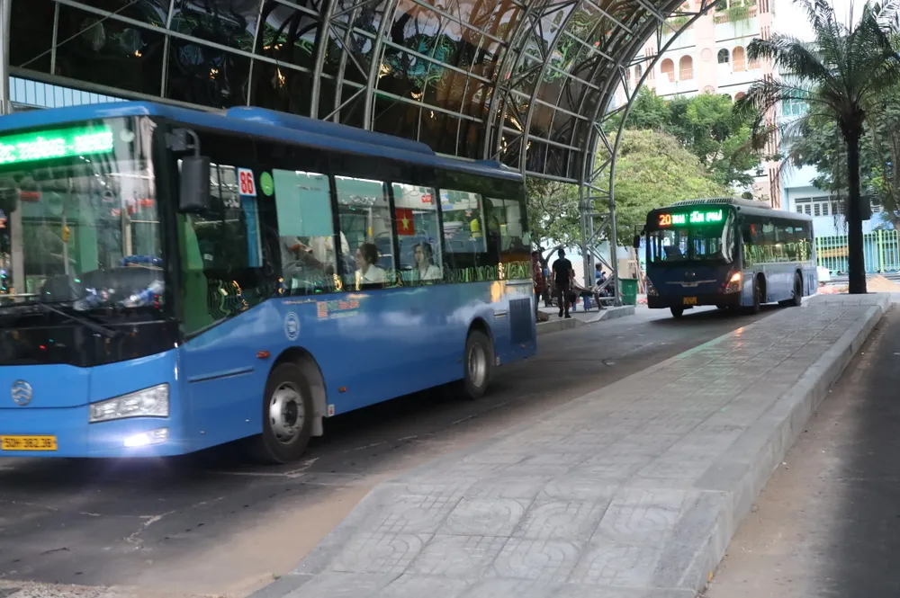 Hơn 1,32 triệu lượt khách đi xe buýt miễn phí sau 5 ngày triển khai