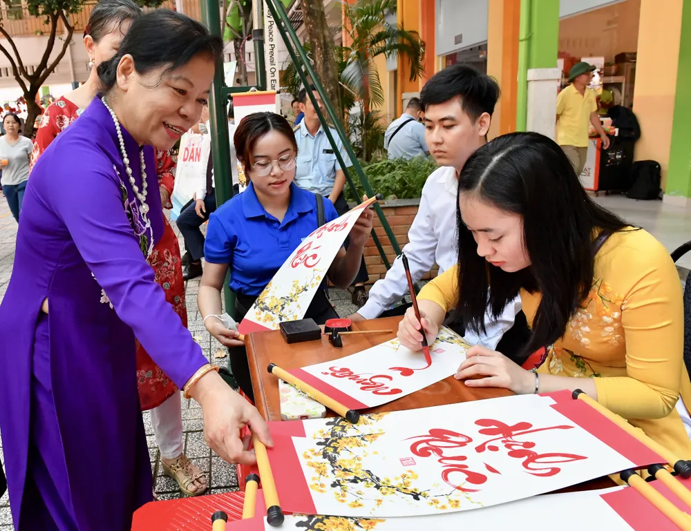 Phát huy sức mạnh đại đoàn kết xây dựng khu dân cư vững mạnh ảnh 2