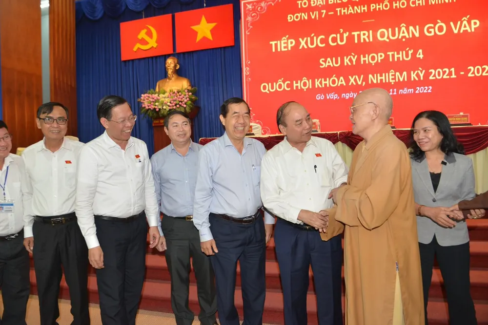 Chủ tịch UBND TPHCM Phan Văn Mãi: Xử lý nghiêm tổ chức cho vay nặng lãi  ảnh 1