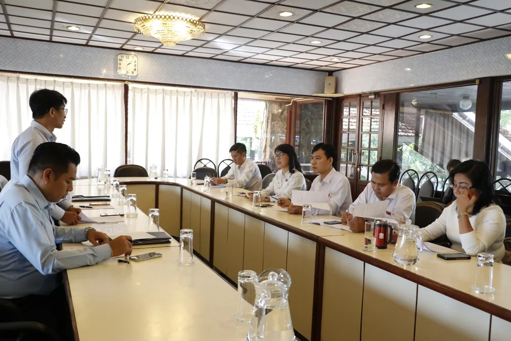 Đoàn khảo sát làm việc tại Công viên văn hóa Đầm Sen