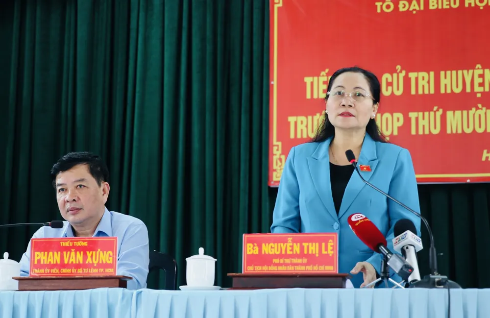 Đồng chí Nguyễn Thị Lệ phát biểu tại hội nghị