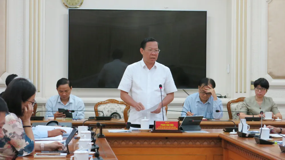 Chủ tịch UBND TPHCM Phan Văn Mãi phát biểu tại cuộc họp Ban Chỉ đạo CCHC TPHCM Chủ tịch UBND TPHCM Phan Văn Mãi phát biểu tại cuộc họp Ban Chỉ đạo CCHC TPHCM