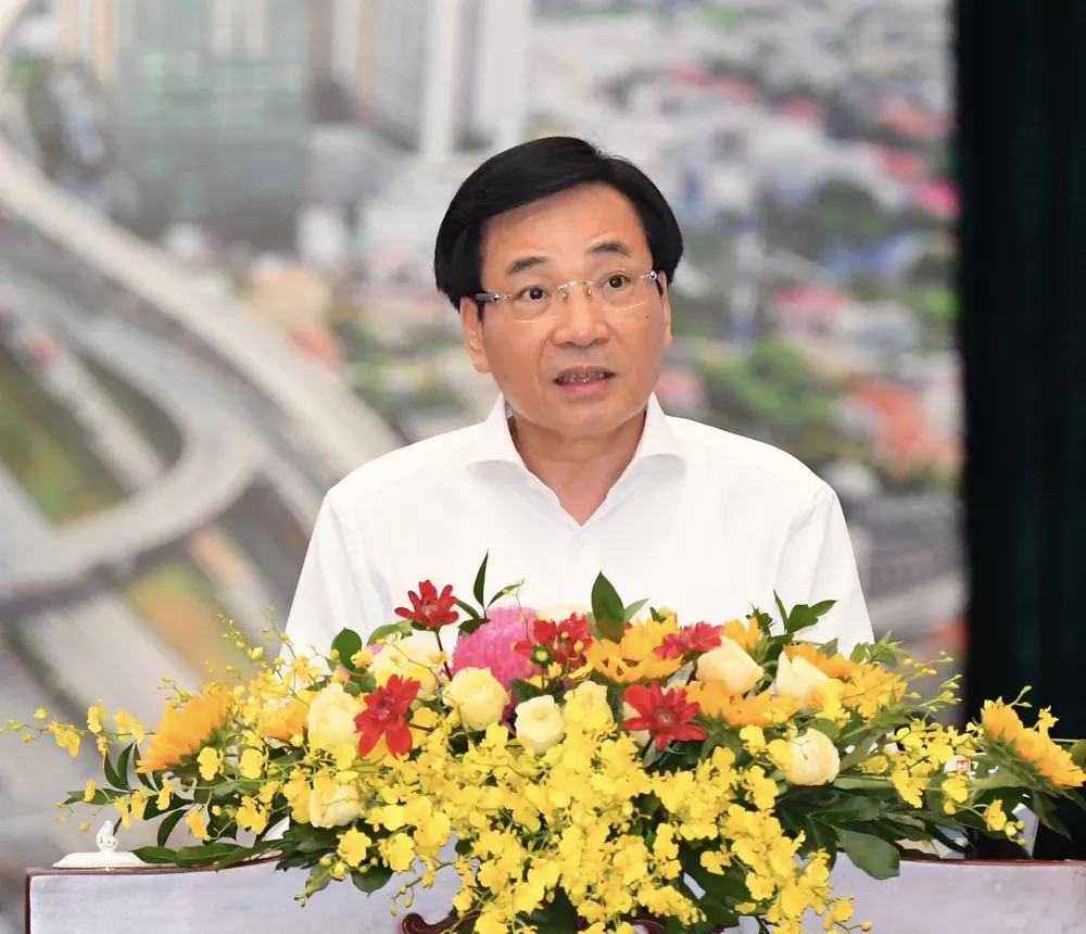 Bộ trưởng, Chủ nhiệm Văn phòng Chính phủ Trần Văn Sơn công bố quyết định thành lập Hội đồng vùng. Ảnh: VIỆT DŨNG