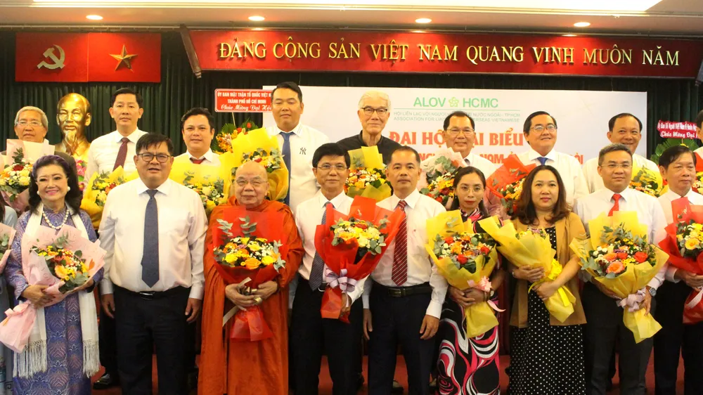 Ra mắt Ban Chấp hành Hội Liên lạc với người Việt Nam ở nước ngoài TPHCM nhiệm kỳ 3