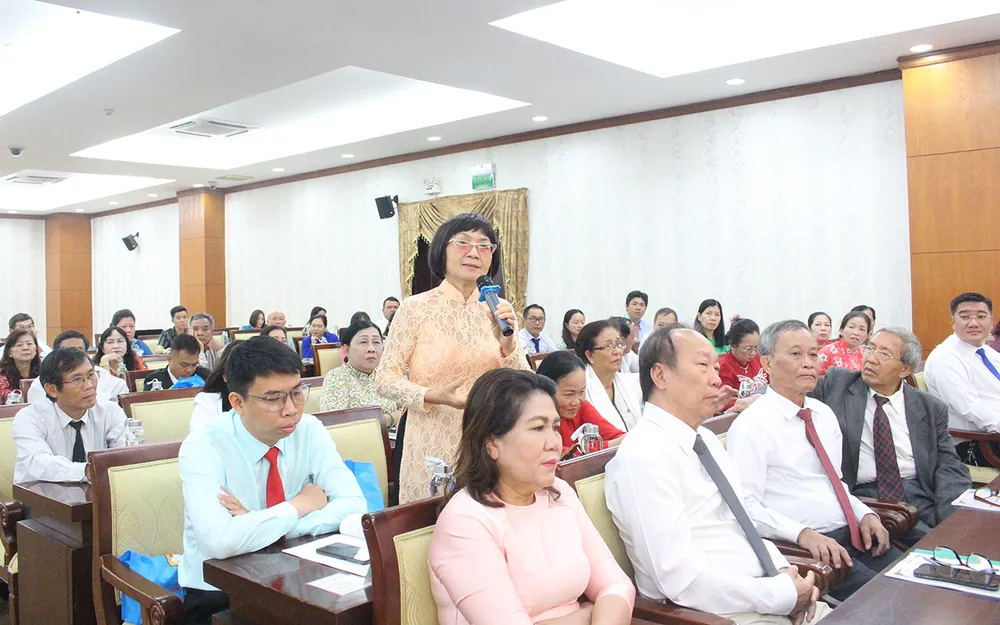 Đại biểu tham luận tại đại hội