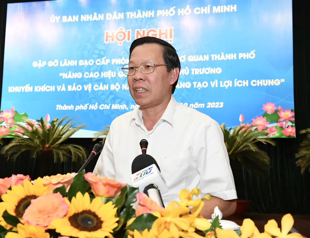 Đồng chí Phan Văn Mãi phát biểu tại hội nghị. Ảnh: VIỆT DŨNG