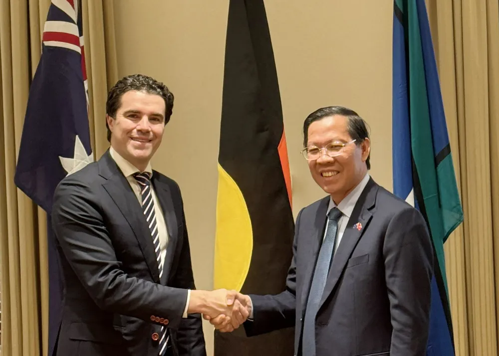 chào xã giao ông Tim Watts, Đồng bộ trưởng Ngoại giao 8 chon.jpg