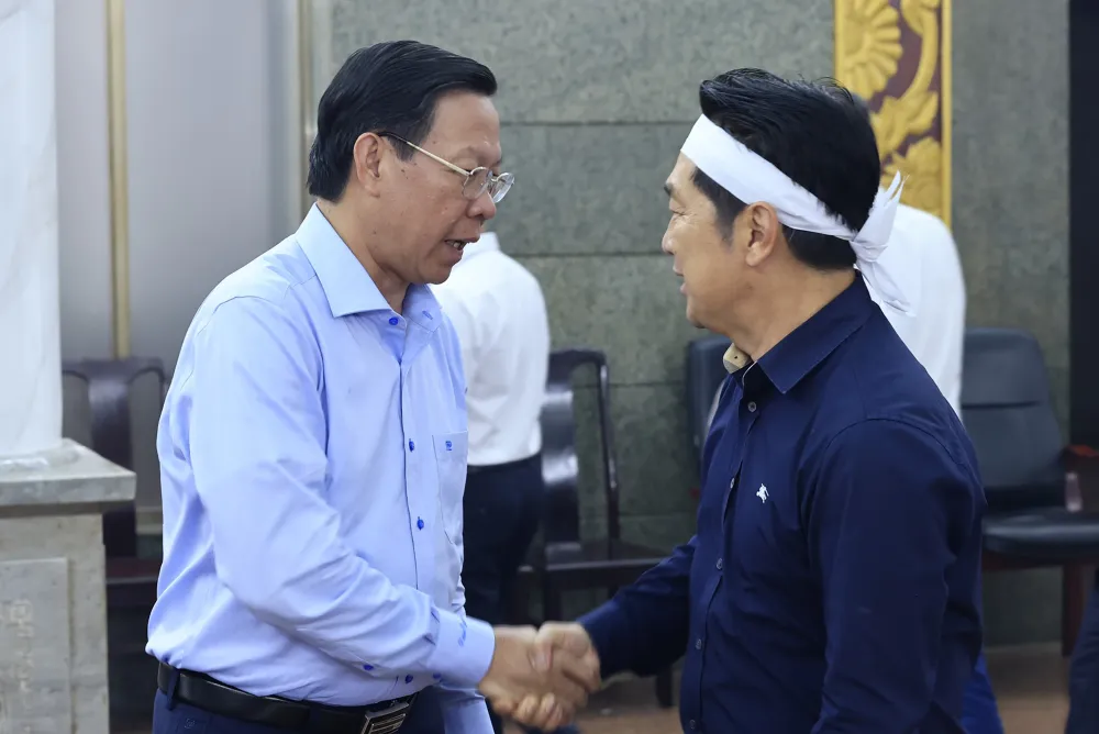 Doan UBND TPHCM - .jpg