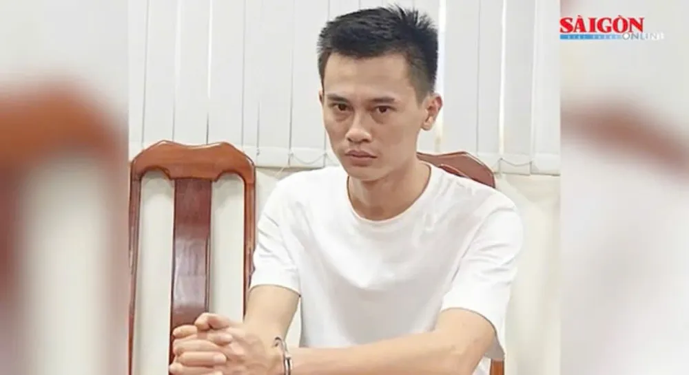 Phan Công Khanh tại cơ quan công an