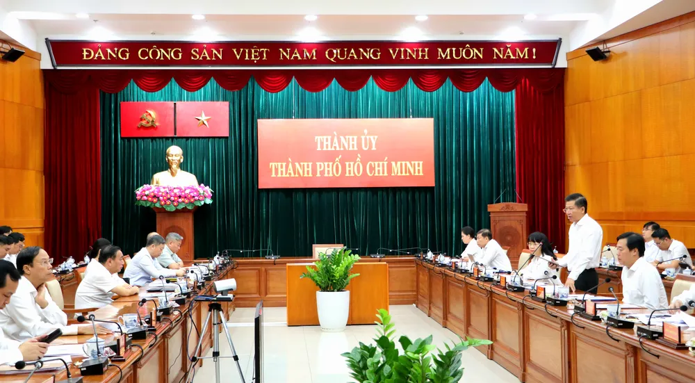 Các đại biểu dự hội nghị tại điểm cầu TPHCM. Ảnh: NGÔ BÌNH