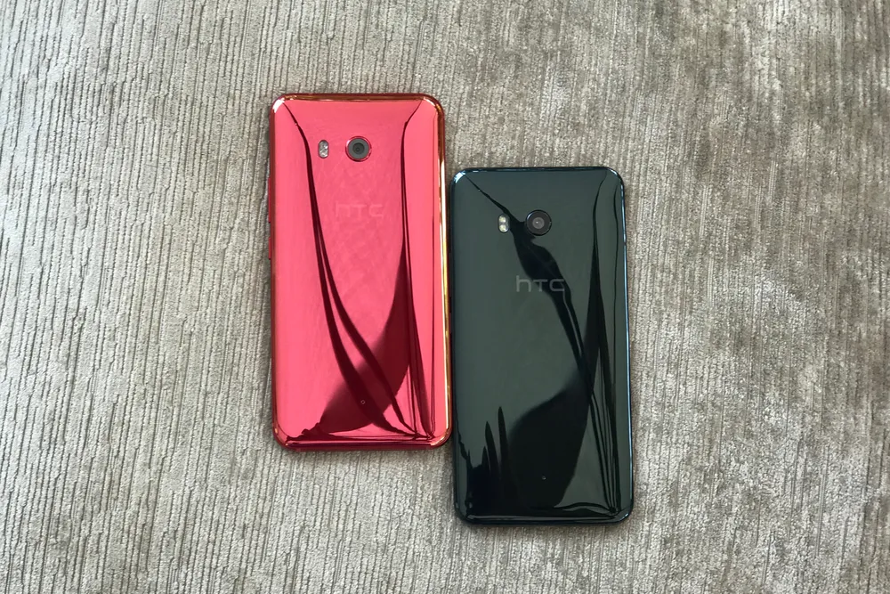 HTC U11 giá 16.990.000 đồng ảnh 3