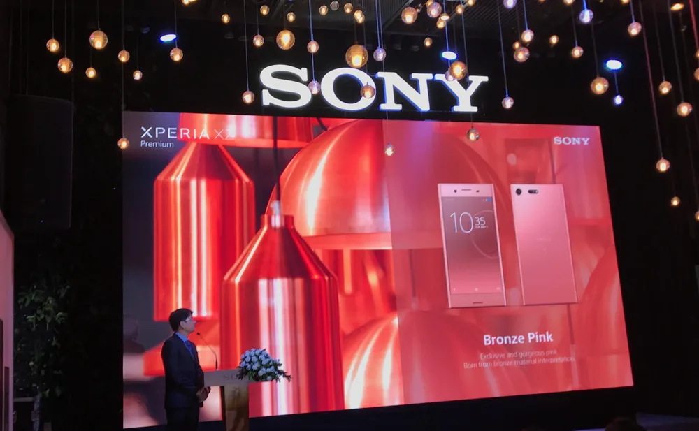 Sony Xperia XZ Premium có giá gần 18,5 triệu đồng ảnh 2