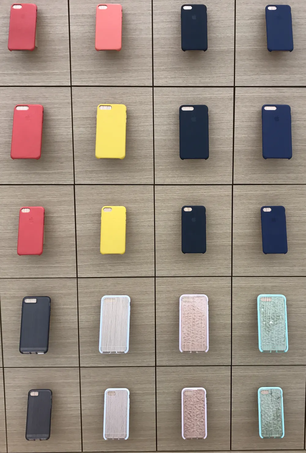 Sang trọng và gần gũi ở cửa hàng chính hãng Apple ảnh 4