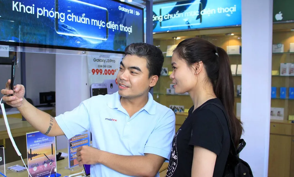 Nhiều cơ hội mua Galaxy Note 8 từ MobiFone  ​ ảnh 1