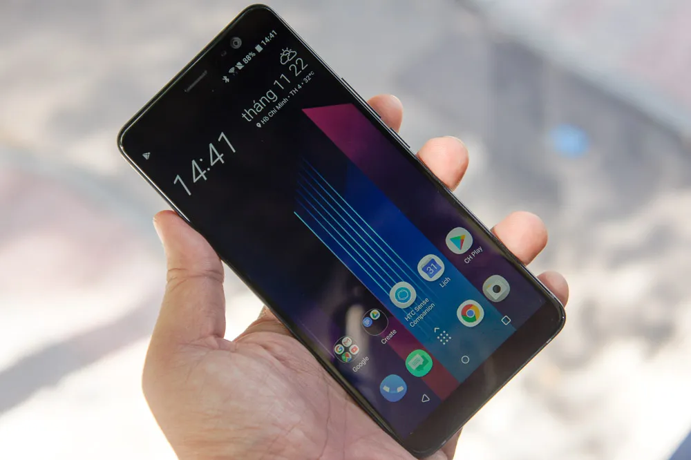 HTC U11 plus bán tại Việt Nam giá gần 19 triệu đồng ảnh 1