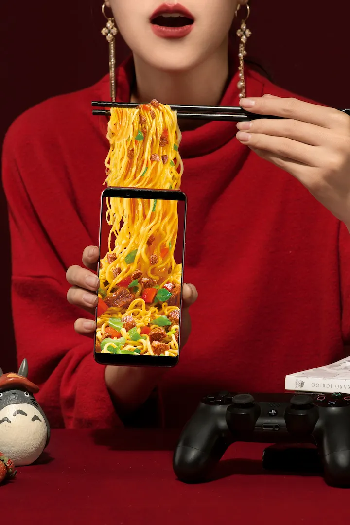 OPPO F5 thêm màu đỏ chào đón năm mới ảnh 1