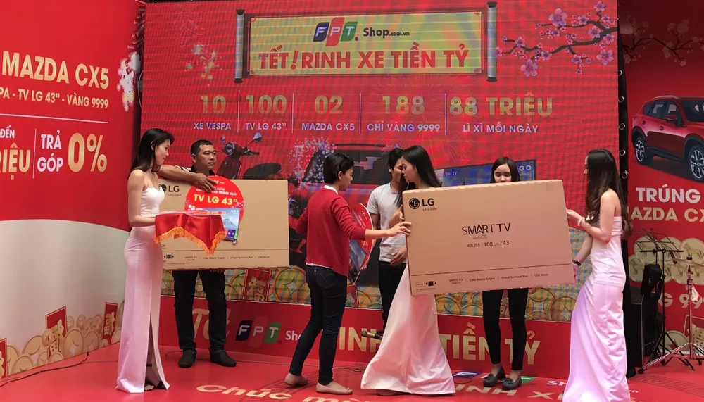 FPT Shop trao giải “Rinh xe tiền tỷ“ ảnh 1