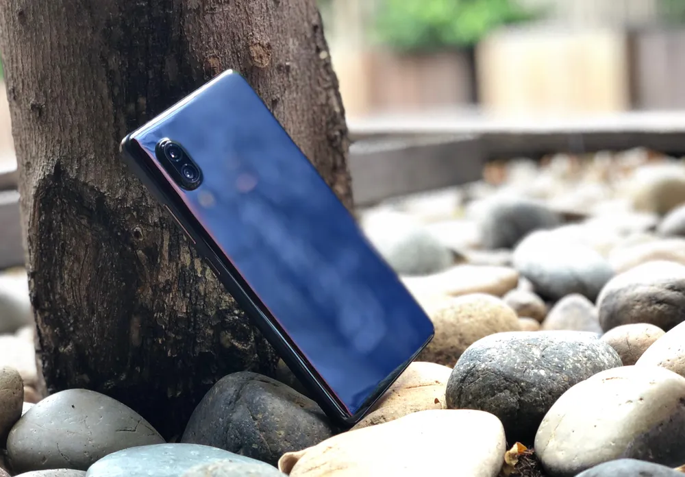 Sharp Aquos S3 “tai thỏ” có giá gần 9 triệu đồng ảnh 1