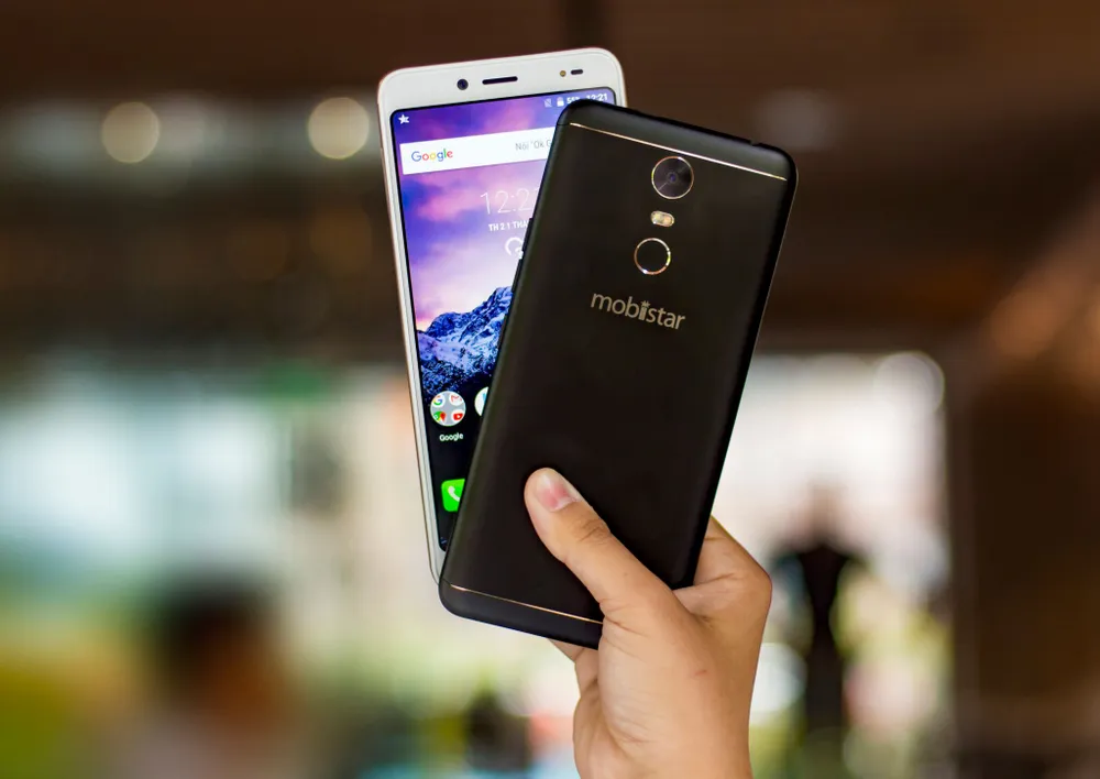 Mobiistar tung ra E-Selfie giá chưa đến 3 triệu đồng ảnh 2