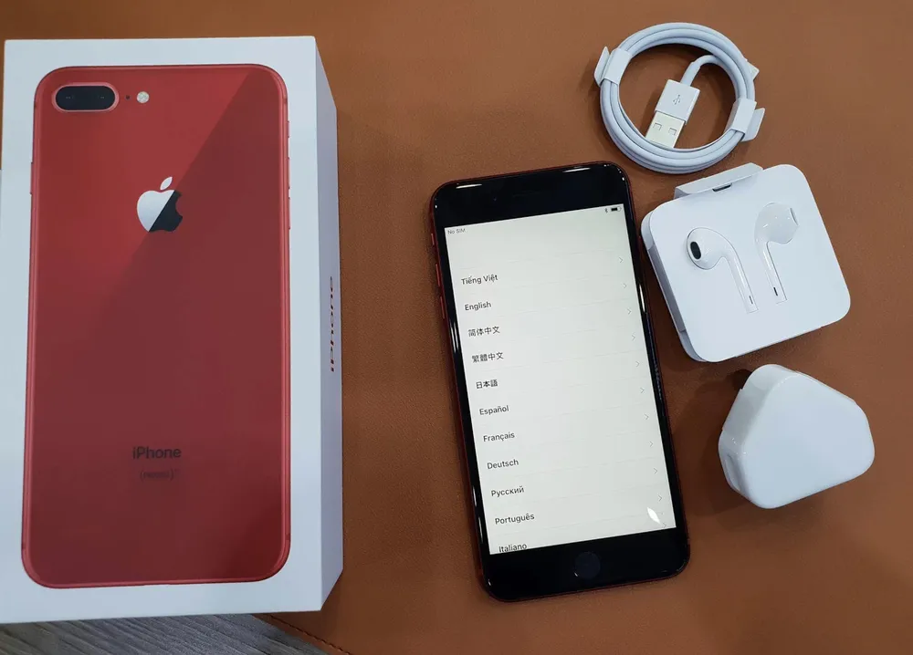iPhone 8 Plus màu đỏ đang ở Minh Tuấn Mobile ảnh 1