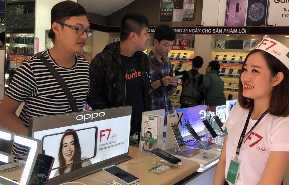 OPPO F7 đã đạt trên 30 ngàn đơn hàng ảnh 2