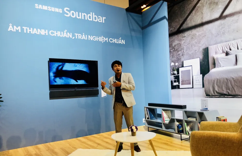 Thế hệ TV QLED 2018 của Samsung tiện dụng hơn, sang trọng hơn ảnh 2