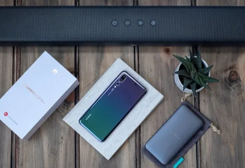 Huawei P20 Pro lên kệ FPT Shop giá 19.990.000 đồng ảnh 1