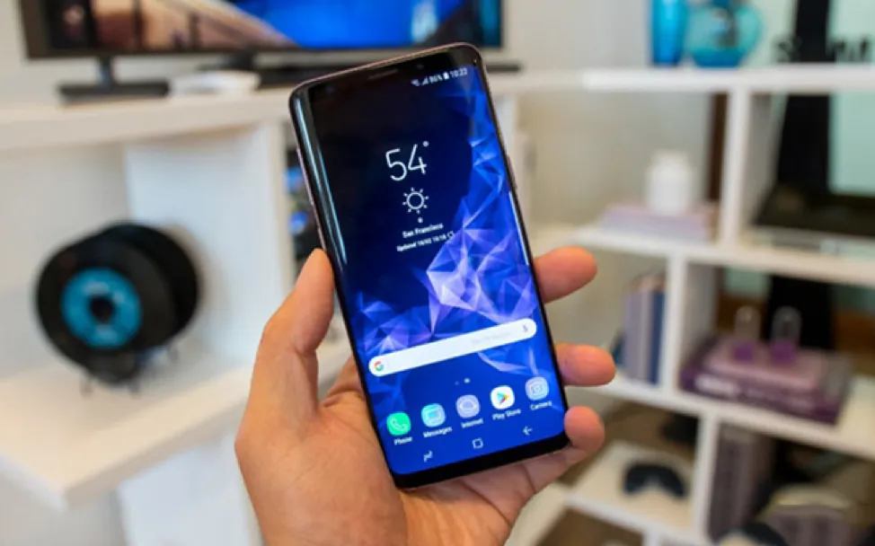 Smartphone giá từ 8 triệu đến 15 triệu dành cho người không thích “tai thỏ”   ​ ảnh 4