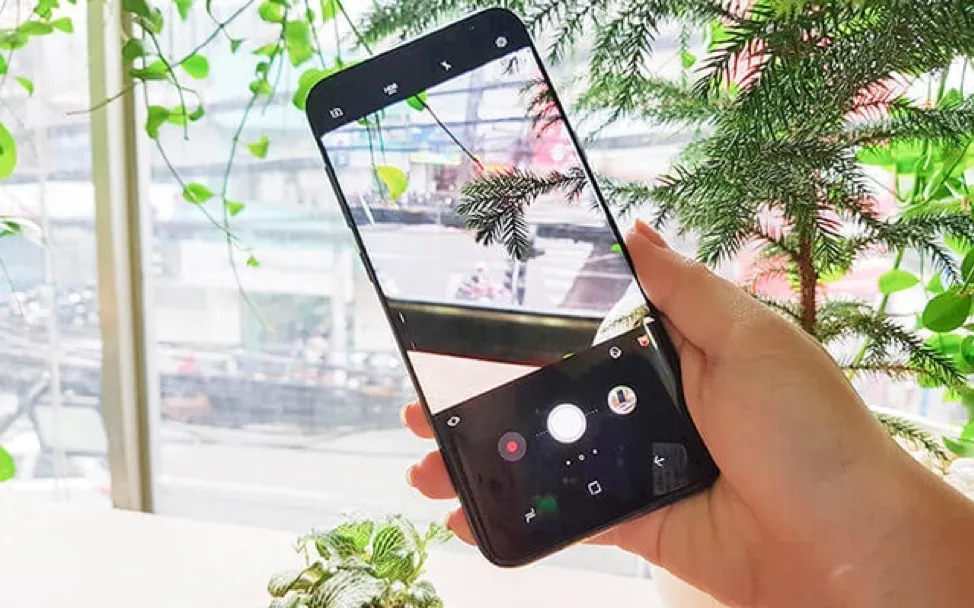 Smartphone giá từ 8 triệu đến 15 triệu dành cho người không thích “tai thỏ”   ​ ảnh 3