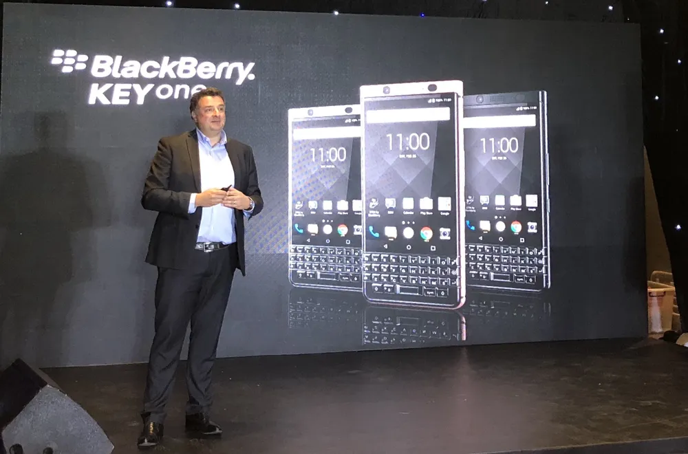 BlackBerry KEY2 giá gần 17 triệu đồng ảnh 1