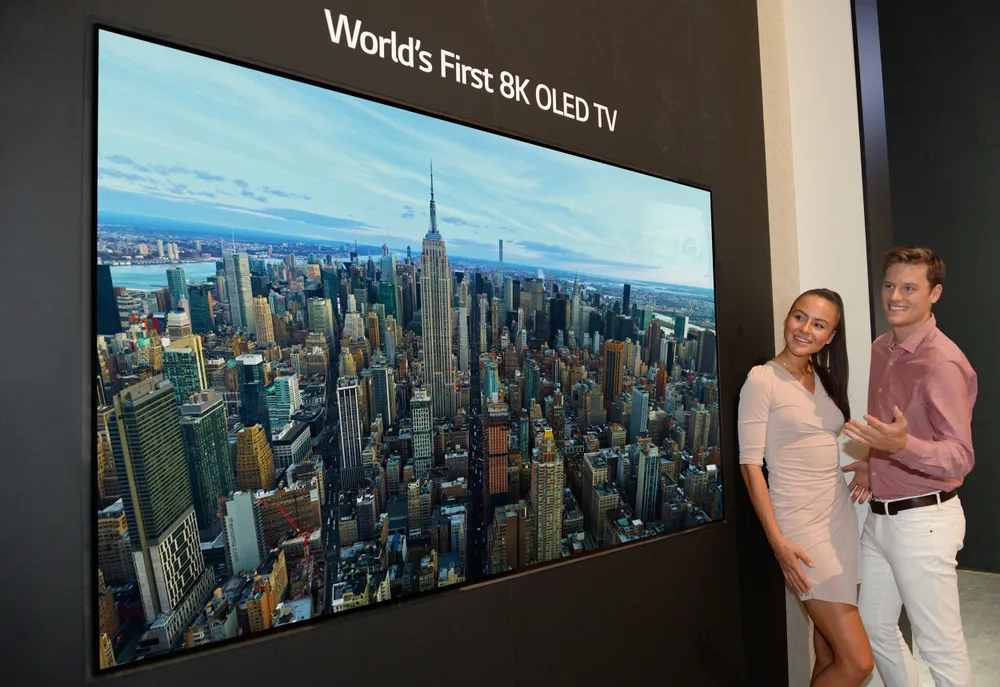 LG mắt TV OLED 8K ảnh 1