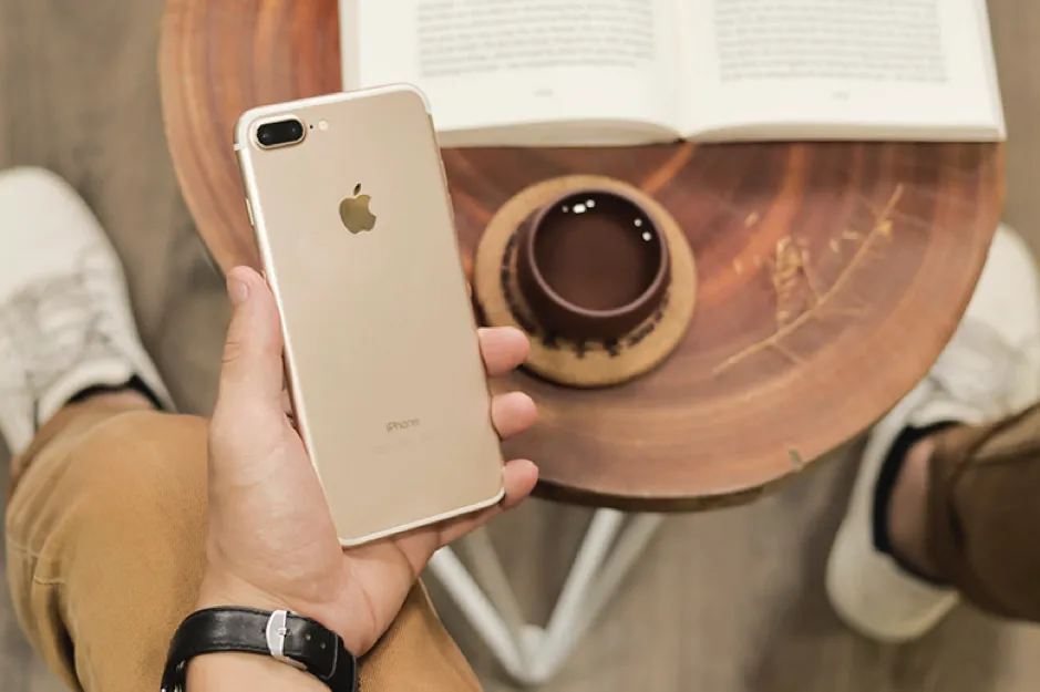 Thời điểm tốt để mua iPhone cũ ảnh 1