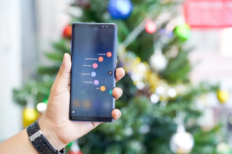 Mua Galaxy Note 8 cũ hay A7 2018 trong phân khúc dưới 9 triệu? ảnh 2
