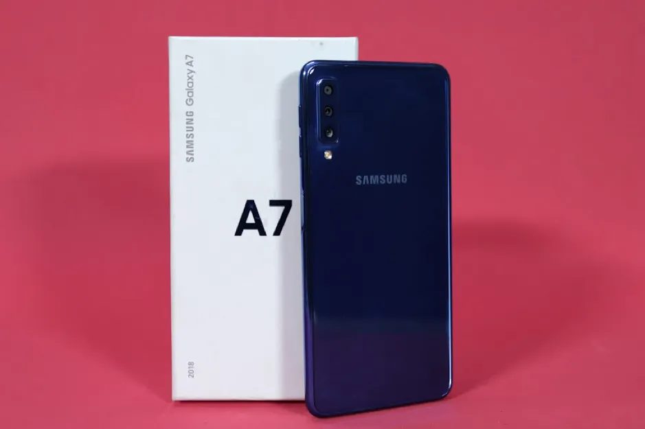 Mua Galaxy Note 8 cũ hay A7 2018 trong phân khúc dưới 9 triệu? ảnh 3