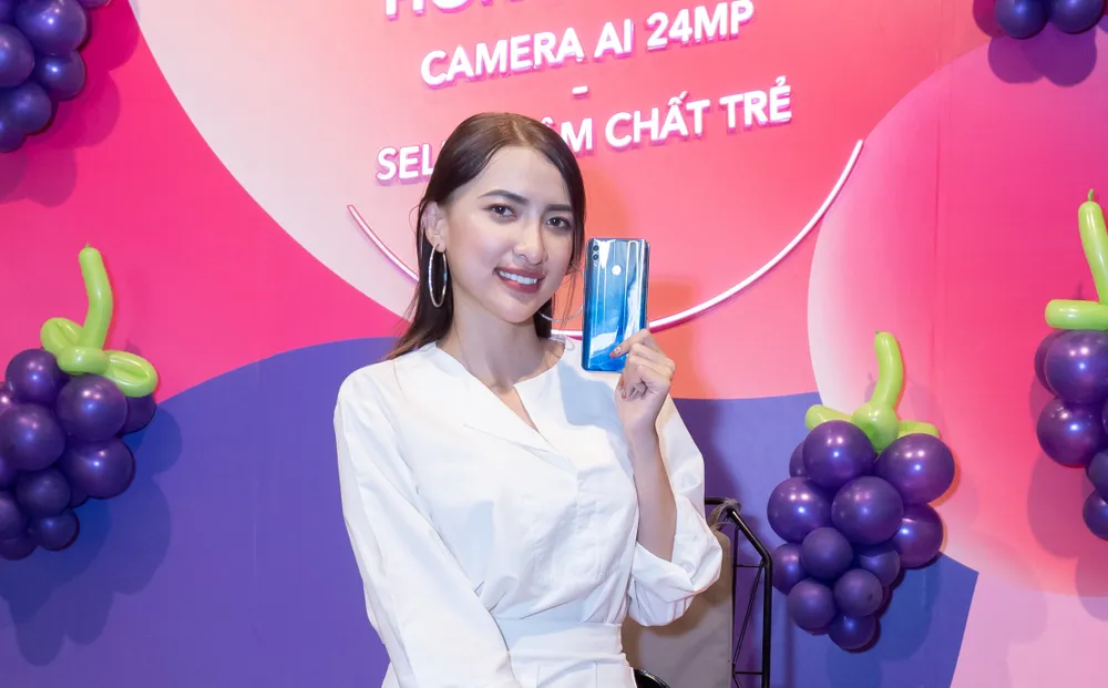 Honor 10 Lite chuyên selfie với giá gần 5,3 triệu đồng ảnh 1