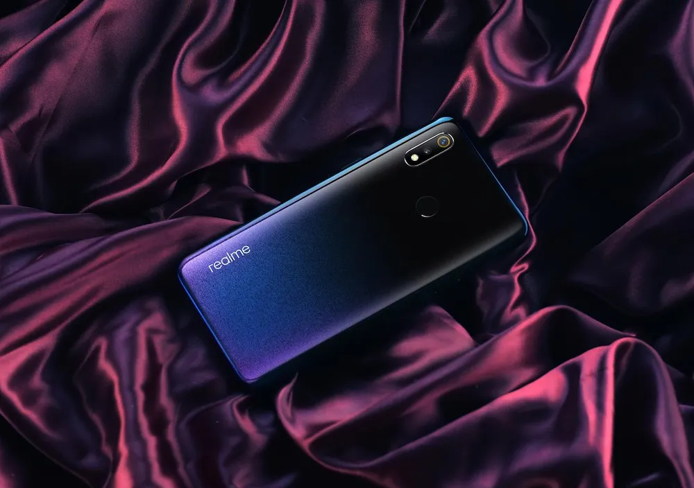 Realme 3 chính thức ra mắt thị trường Việt Nam với giá bất ngờ ảnh 1
