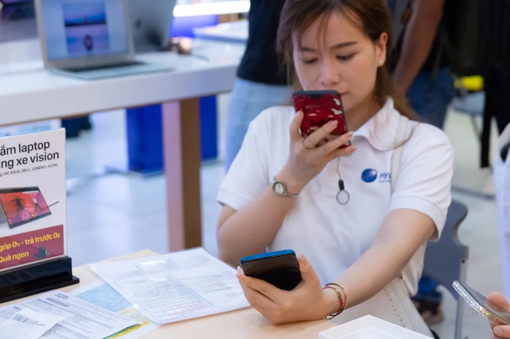 OPPO F11 Series, gần 43.000 khách hàng đặt cọc, kỷ lục mới của OPPO ảnh 1