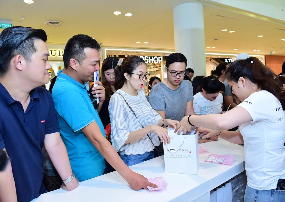 Chính thức mở bán P30 Series tại Việt Nam ảnh 1