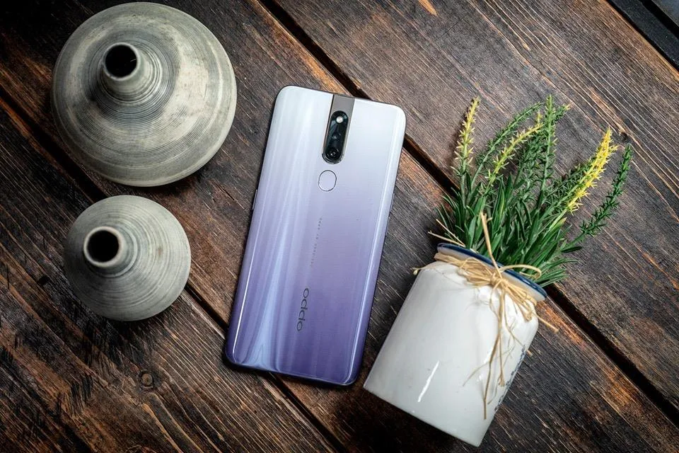 OPPO F11 Pro màu Xám Tinh Vân ra mắt tại Việt Nam ảnh 2