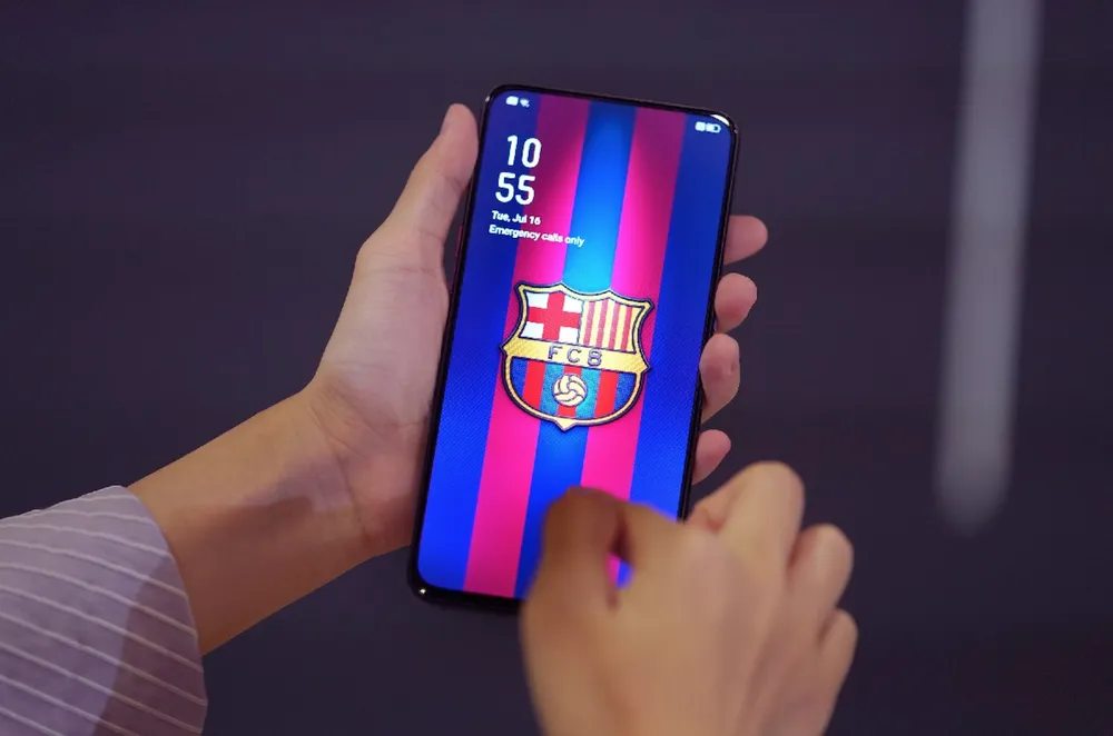 OPPO ra mắt Reno 10x Zoom phiên bản giới hạn FC Barcelona ảnh 2