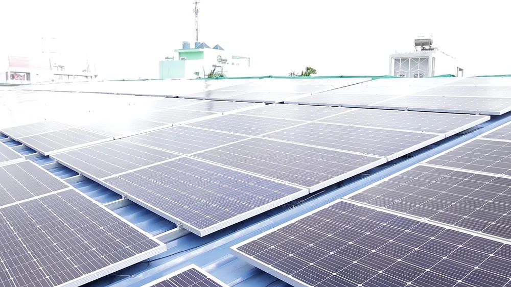 Tấm pin năng lượng mặt trời của Jet studio