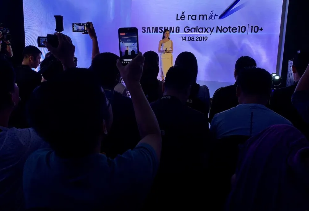   Thật ngột ngạt để “phá vỡ mọi giới hạn”? ảnh 1