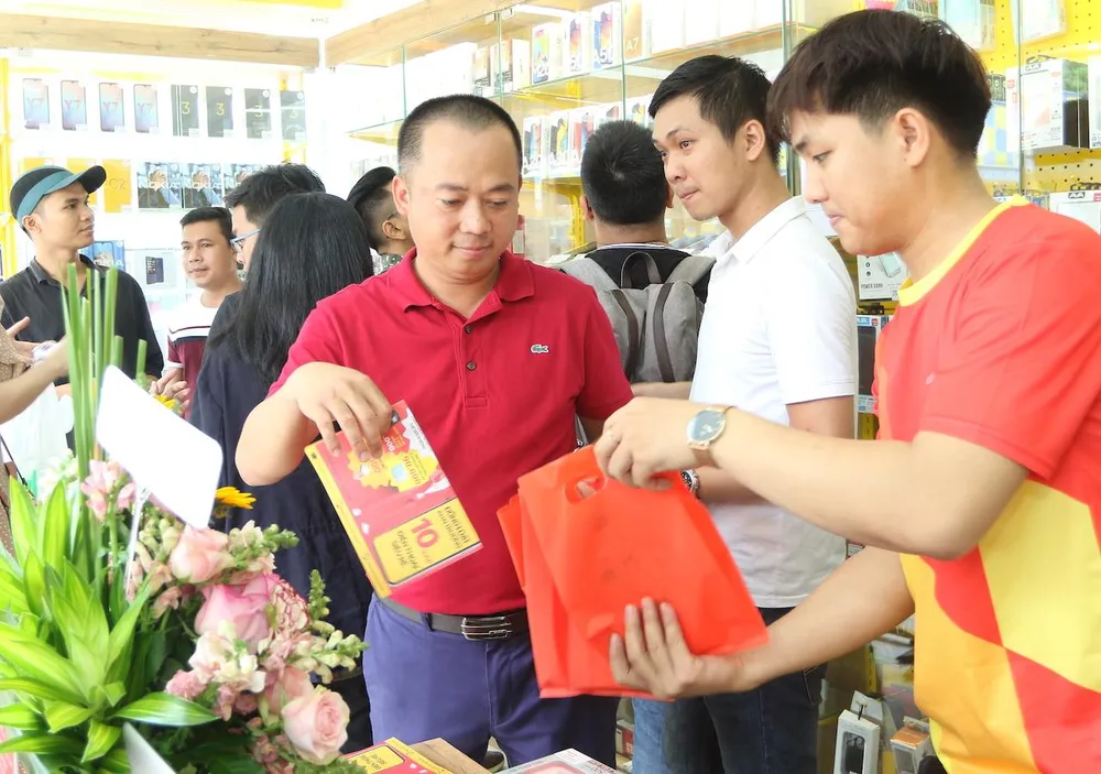 Chuỗi Điện Thoại Siêu Rẻ đi vào hoạt động ảnh 1