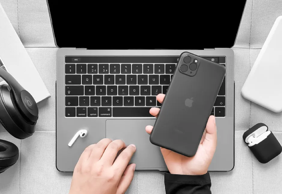 iPhone 11 Pro Max được người dùng quan tâm, màu xanh gây sốt ảnh 1