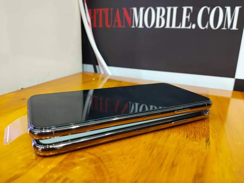 iPhone 11 Pro Max đầu tiên về Việt Nam tại Minh Tuấn Mobile ảnh 1