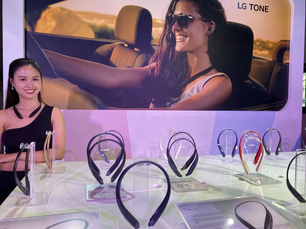 LG Electronics Việt Nam ra mắt 4 tai nghe không dây bluetooth  dòng LG Tone ảnh 2