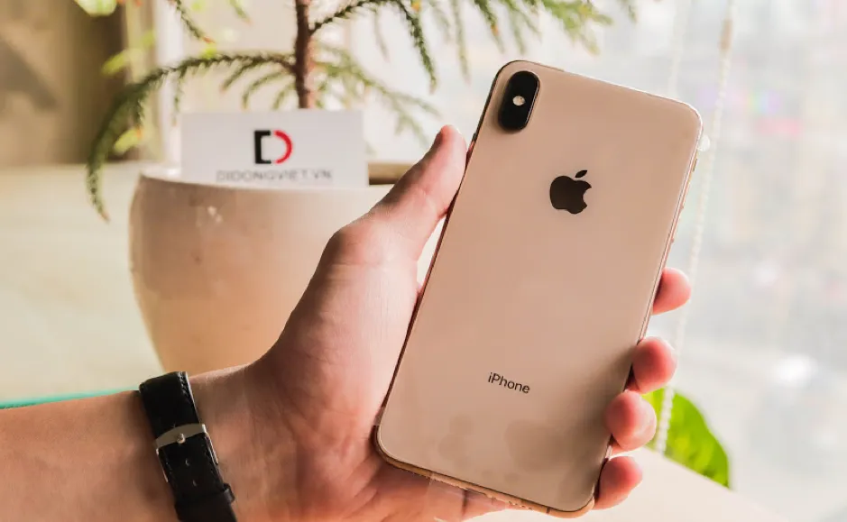 iPhone 11 Pro Max, Xs Max và Galaxy Note 10+ đồng loạt giảm giá đầu tháng 12 ảnh 2