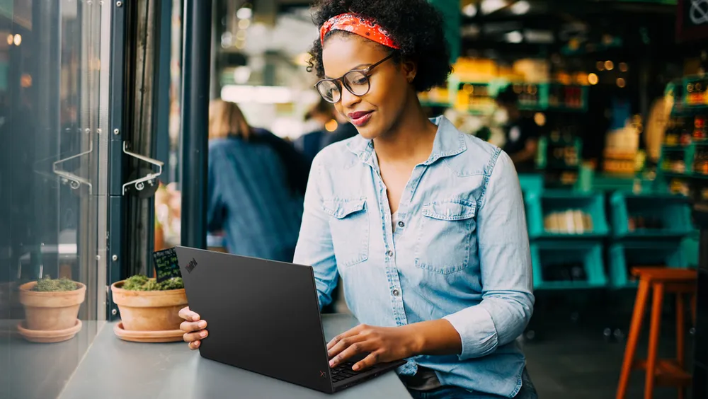 Lenovo giới thiệu bô đôi laptop ThinkPad X1 Carbon Gen 7 và ThinkPad X1 Yoga Gen 4  ảnh 1